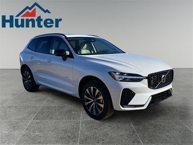 2025 Volvo XC60 Core