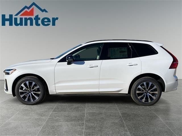 2025 Volvo XC60 Core