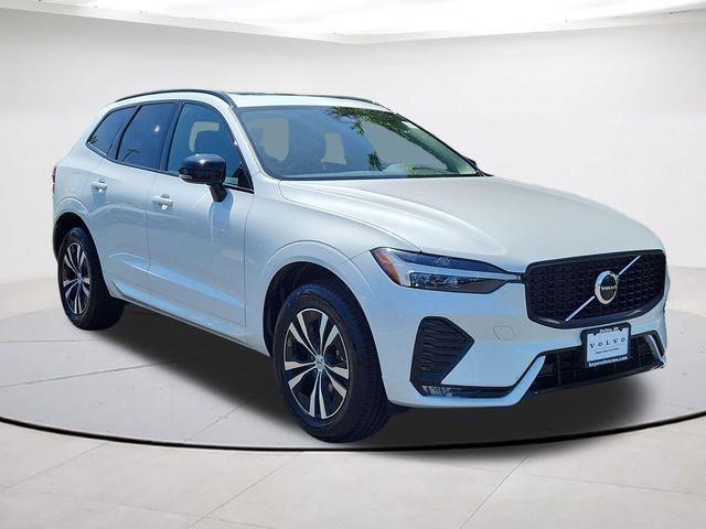 2025 Volvo XC60 Core