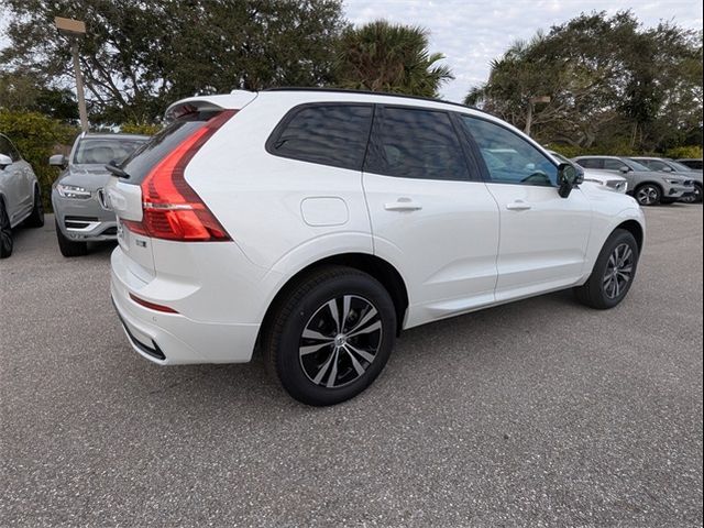 2025 Volvo XC60 Core