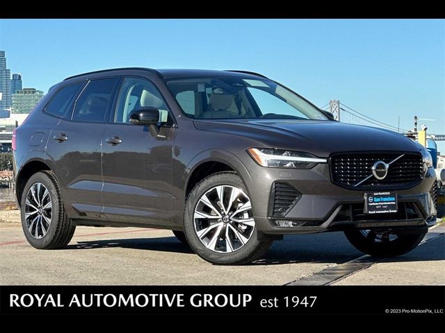 2025 Volvo XC60 Core