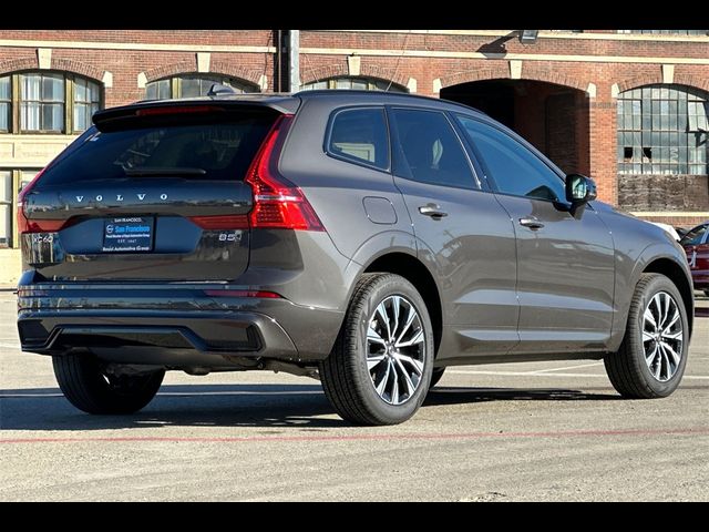 2025 Volvo XC60 Core