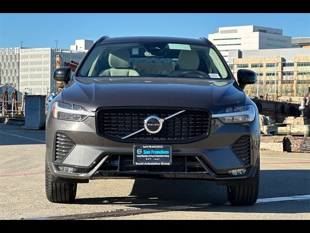 2025 Volvo XC60 Core