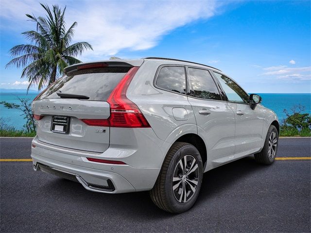 2025 Volvo XC60 Core