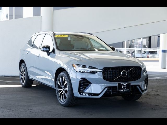 2025 Volvo XC60 Core