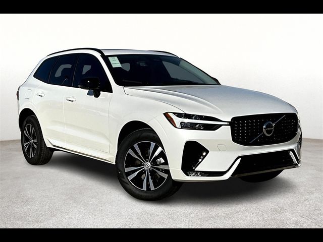 2025 Volvo XC60 Core