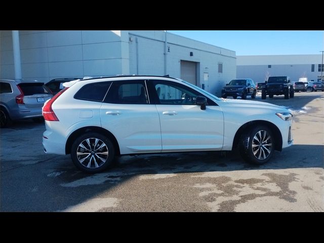 2025 Volvo XC60 Core