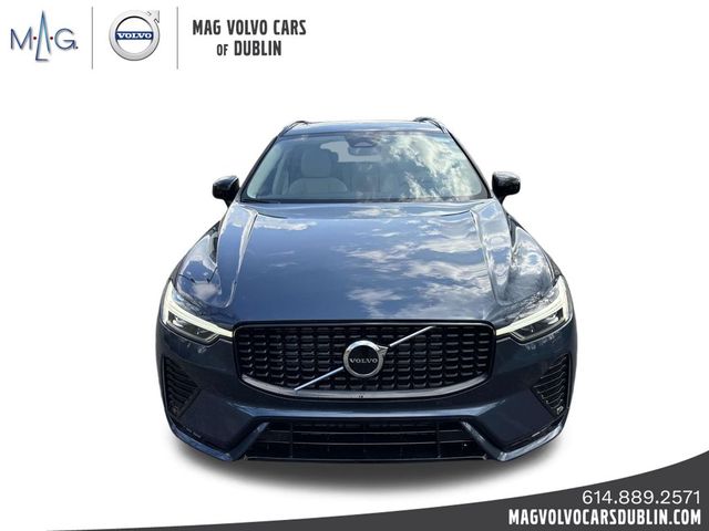 2025 Volvo XC60 Core