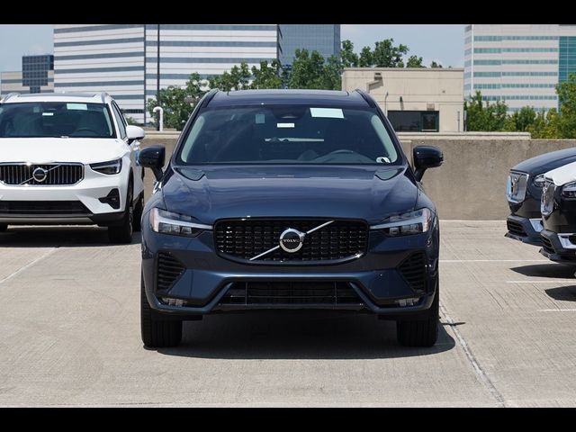 2025 Volvo XC60 Core