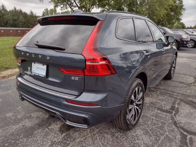 2025 Volvo XC60 Core