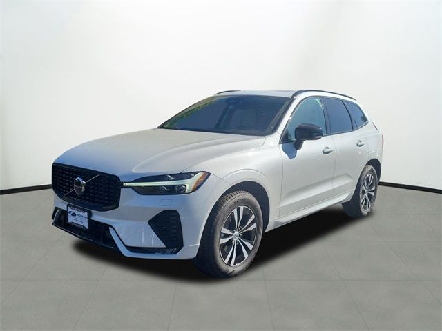 2025 Volvo XC60 Core