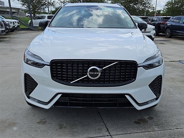 2025 Volvo XC60 Core