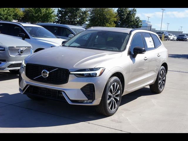 2025 Volvo XC60 Core