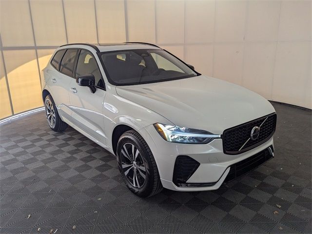 2025 Volvo XC60 Core