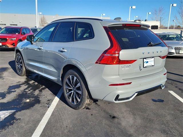 2025 Volvo XC60 Core