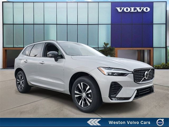 2025 Volvo XC60 Core