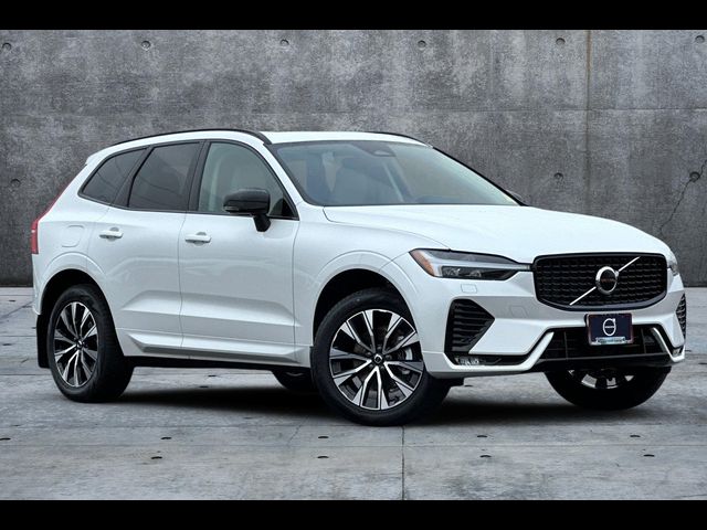 2025 Volvo XC60 Core