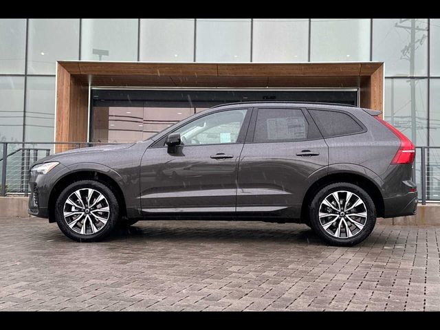 2025 Volvo XC60 Core