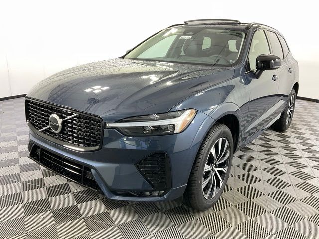 2025 Volvo XC60 Core