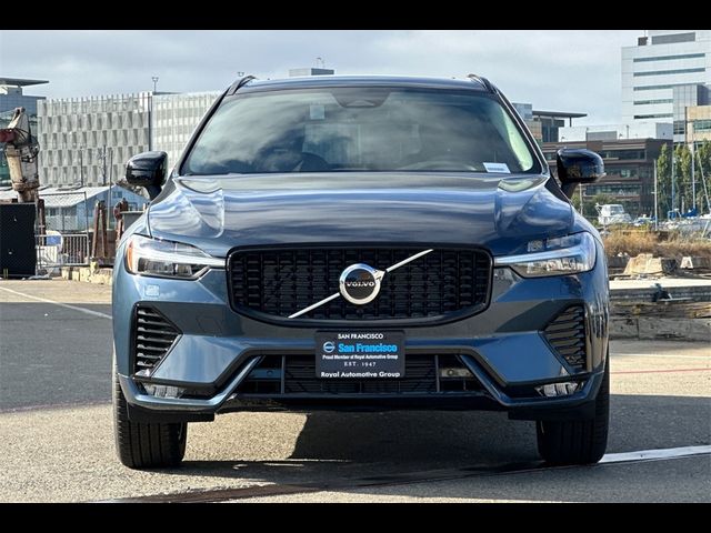 2025 Volvo XC60 Core