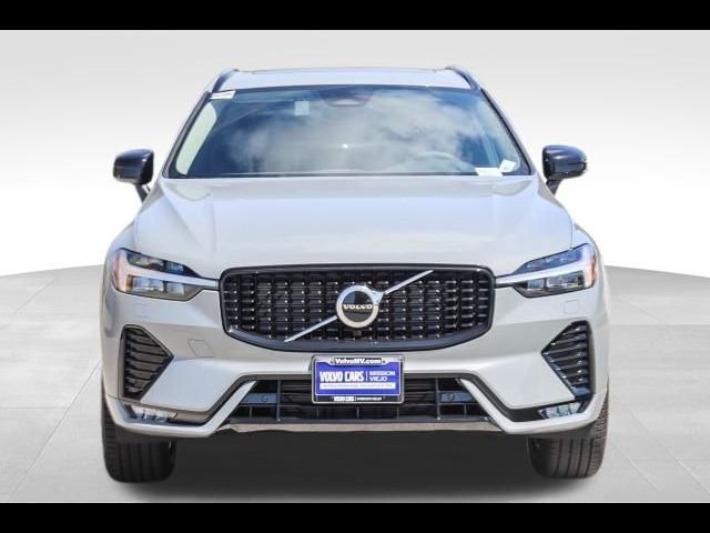 2025 Volvo XC60 Core