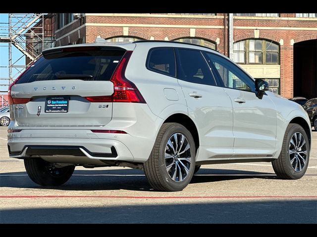 2025 Volvo XC60 Core