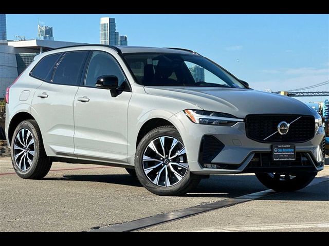 2025 Volvo XC60 Core