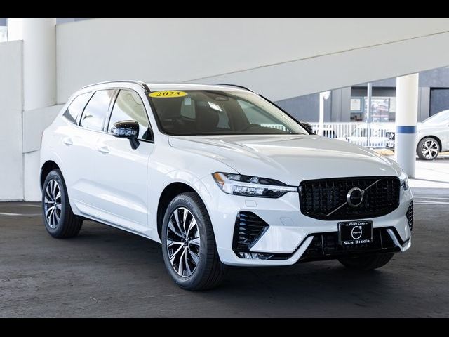 2025 Volvo XC60 Core