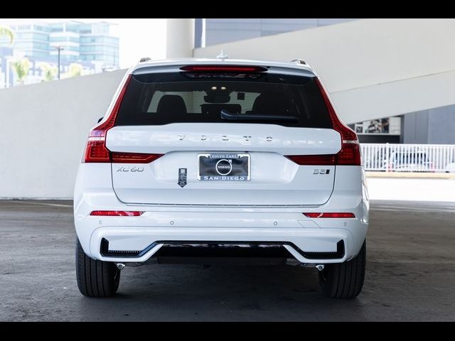 2025 Volvo XC60 Core