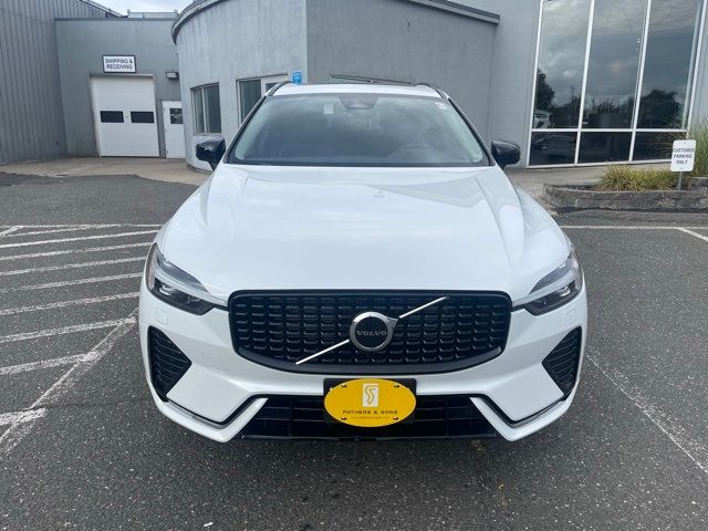 2025 Volvo XC60 Core