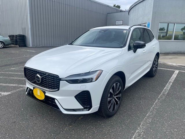 2025 Volvo XC60 Core