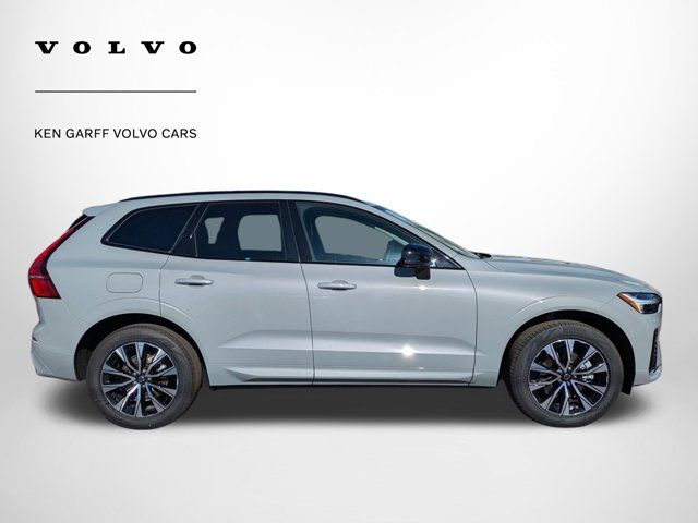 2025 Volvo XC60 Core