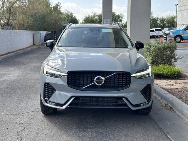 2025 Volvo XC60 Core