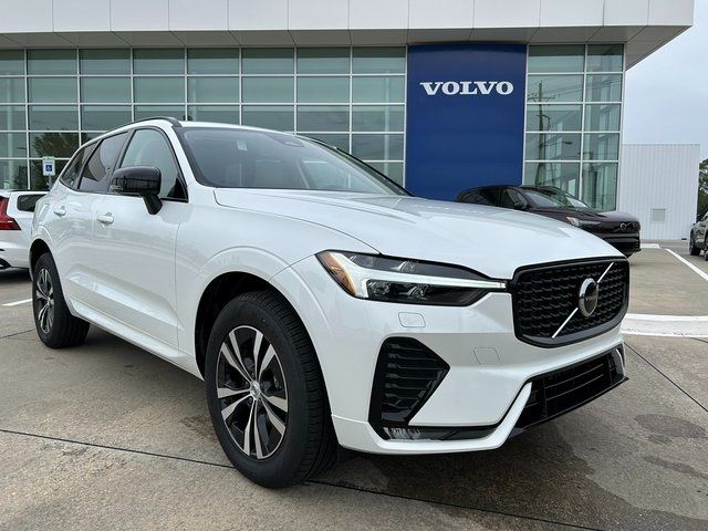 2025 Volvo XC60 Core