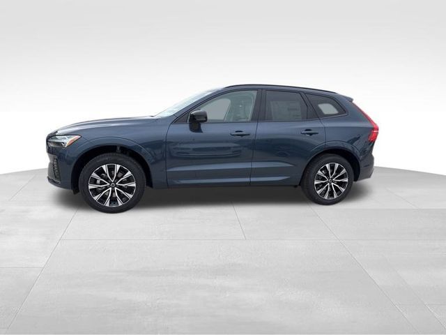 2025 Volvo XC60 Core