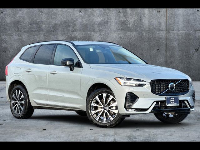 2025 Volvo XC60 Core