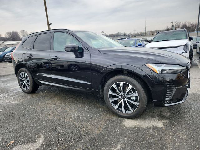 2025 Volvo XC60 Core