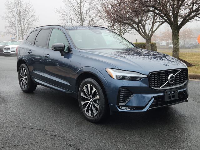 2025 Volvo XC60 Core