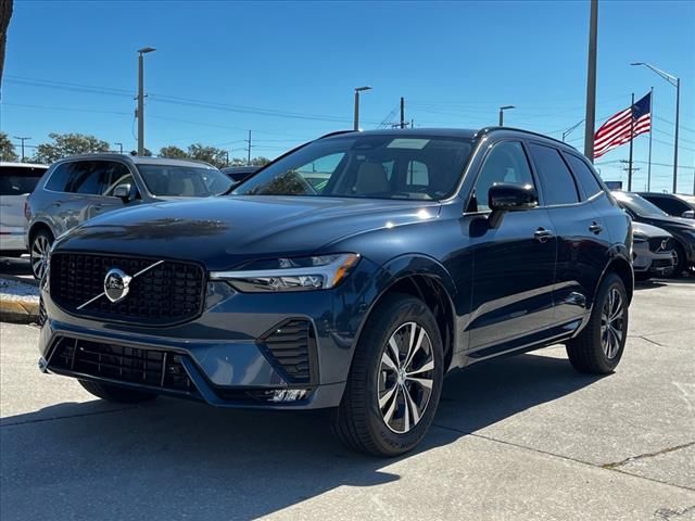 2025 Volvo XC60 Core