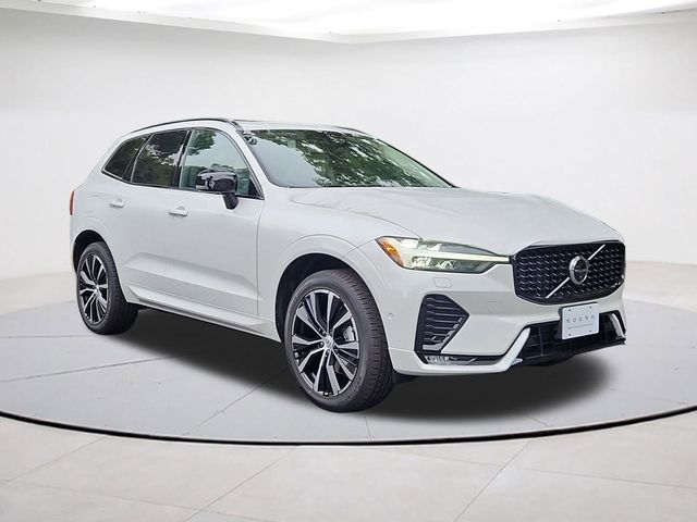 2025 Volvo XC60 Plus