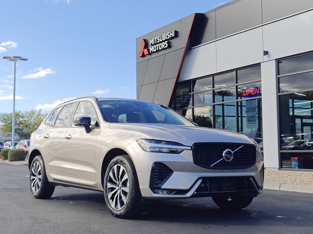 2025 Volvo XC60 Plus