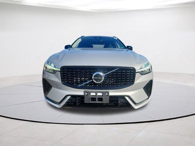 2025 Volvo XC60 Plus