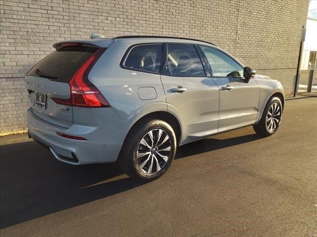 2025 Volvo XC60 Plus