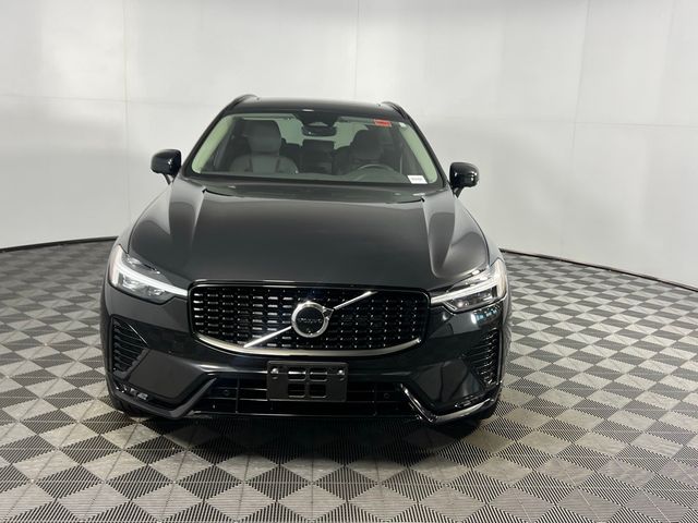 2025 Volvo XC60 Plus