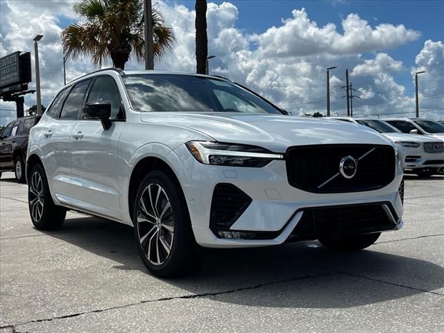 2025 Volvo XC60 Plus