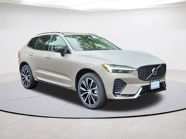 2025 Volvo XC60 Plus