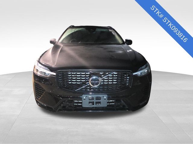 2025 Volvo XC60 Plus