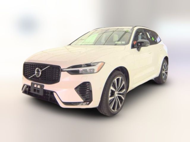 2025 Volvo XC60 Plus
