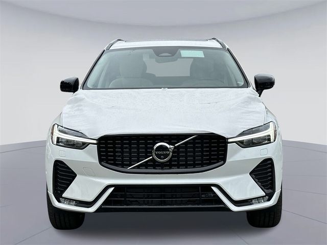 2025 Volvo XC60 Plus