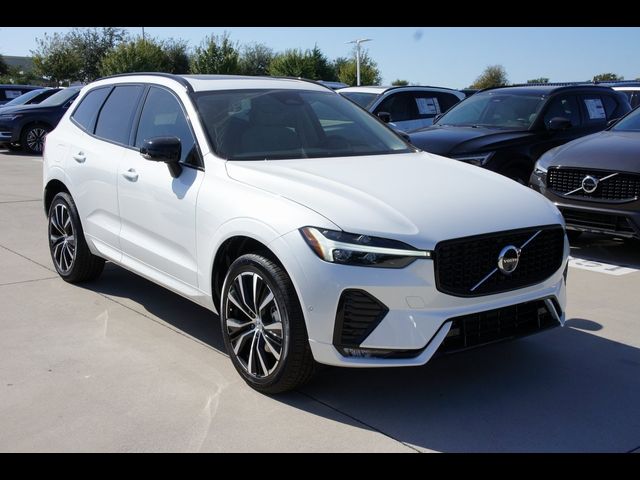 2025 Volvo XC60 Plus